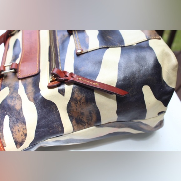 Dooney & Bourke Florentine tote bag - Picture 10 of 16